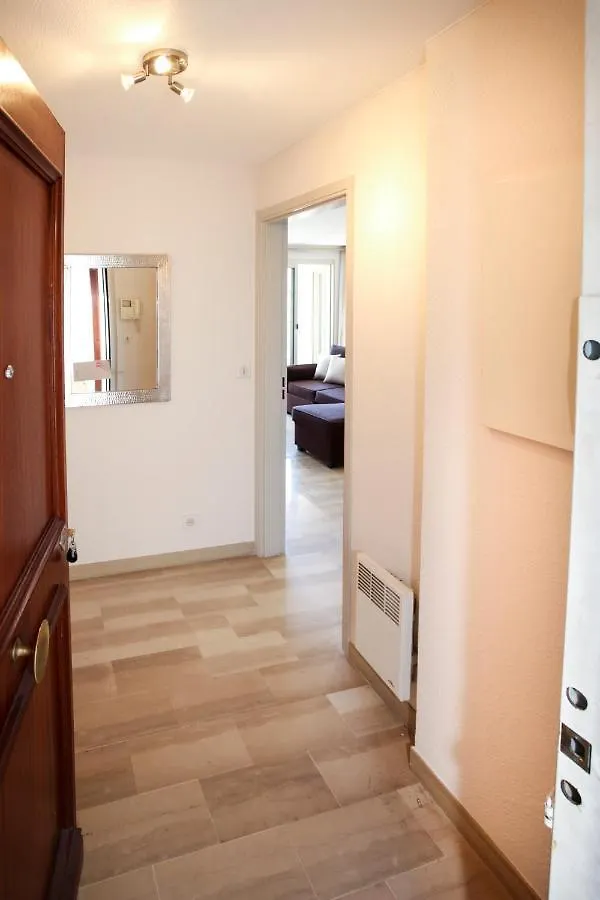 2 Room Terraced Apartment Cannes Centre